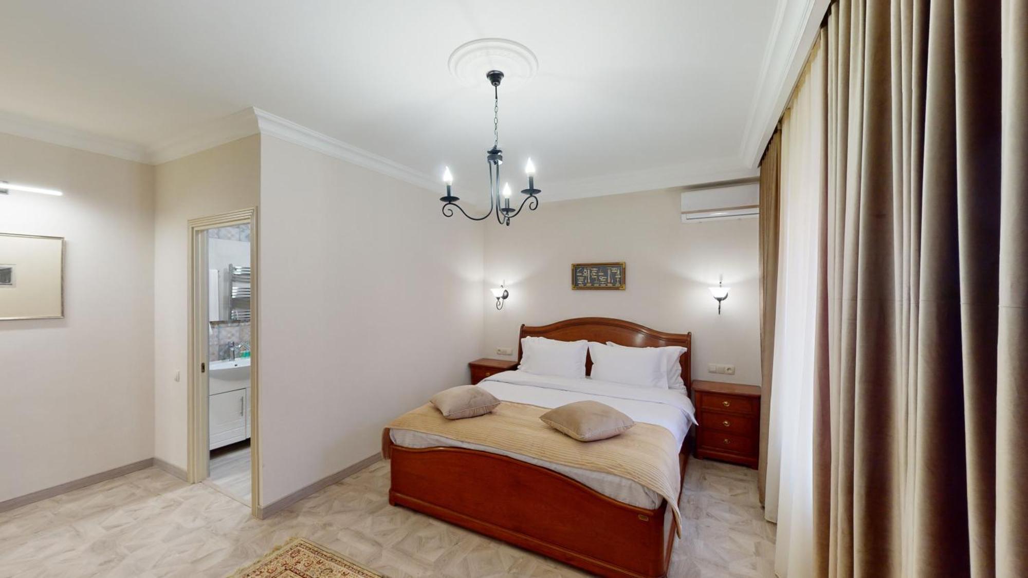 Aspar Boutique Hotel Ереван Стая снимка