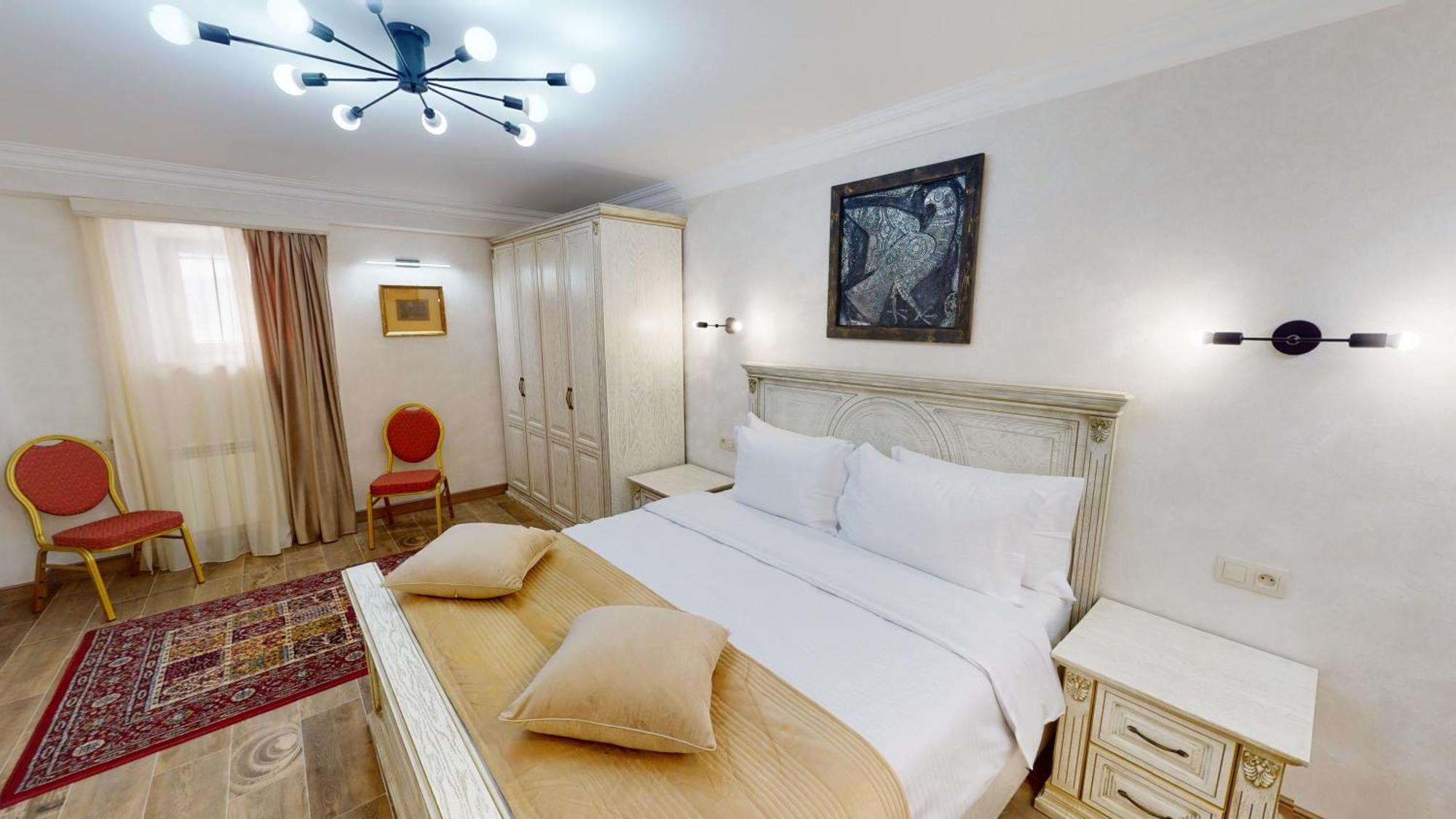 Aspar Boutique Hotel Ереван Стая снимка
