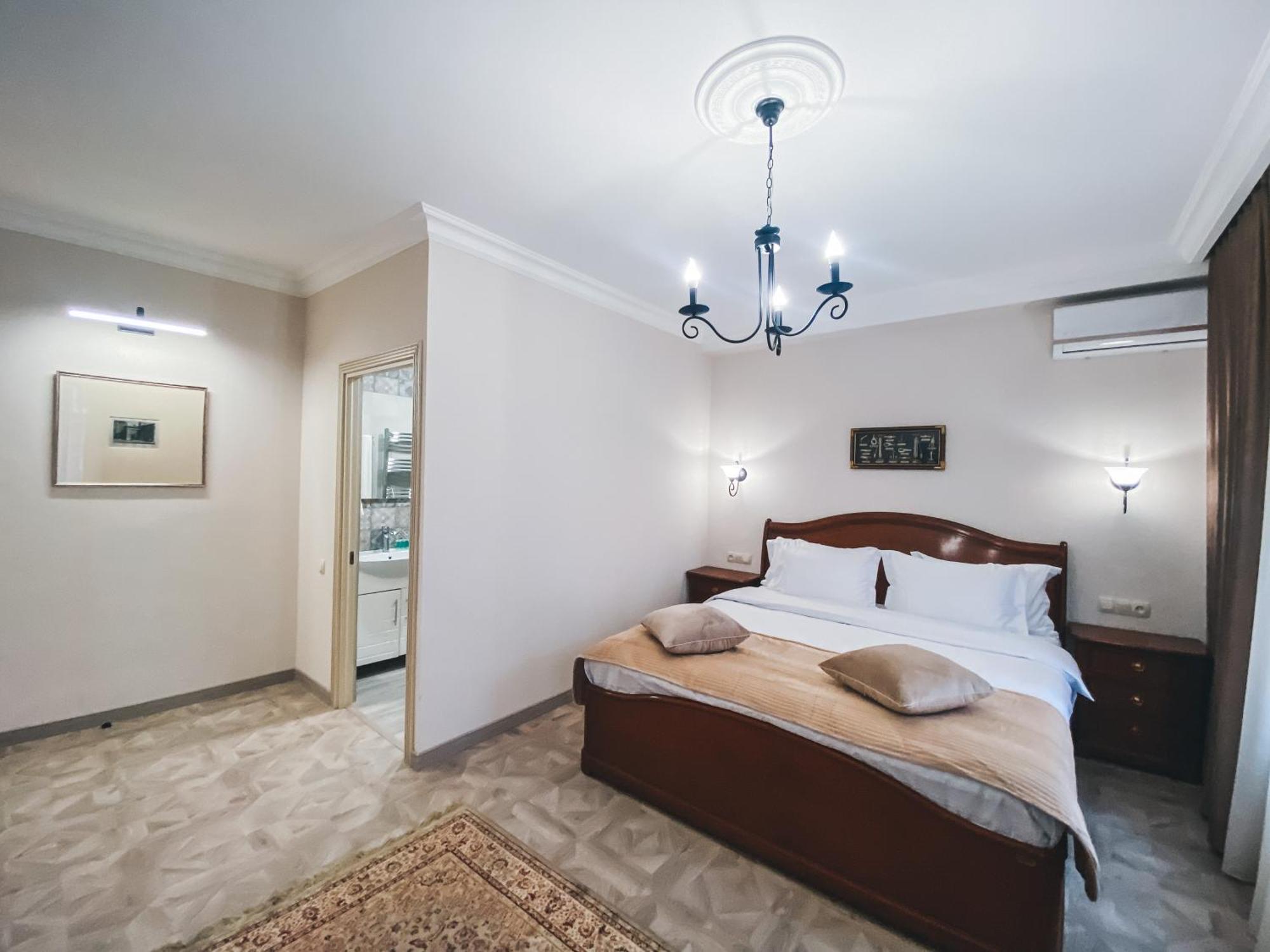 Aspar Boutique Hotel Ереван Стая снимка