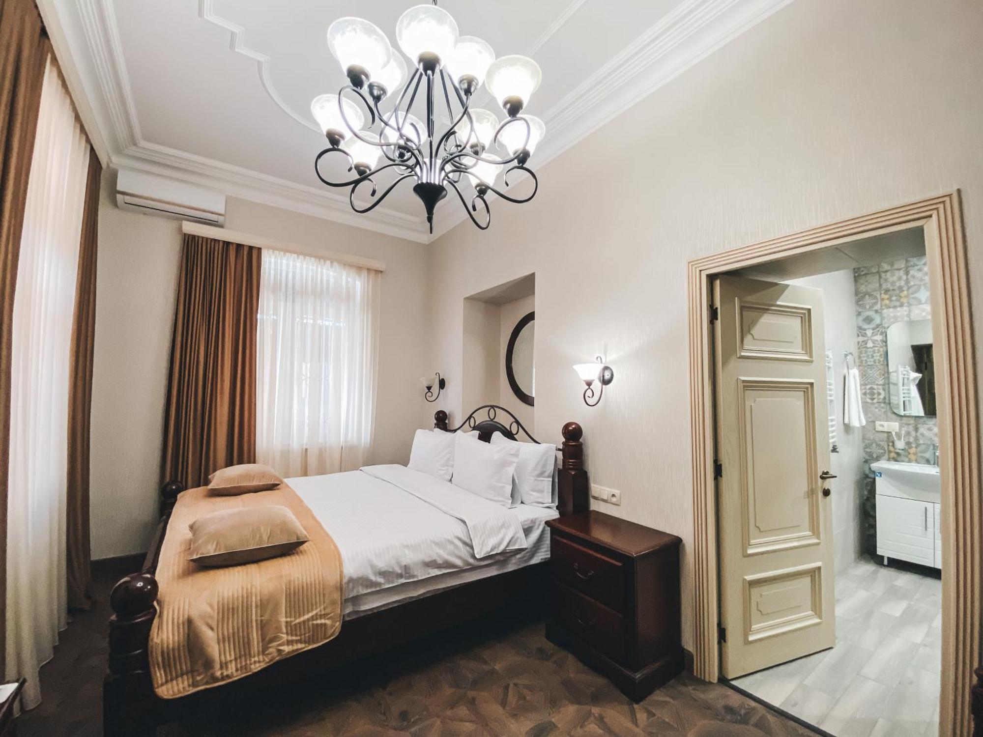 Aspar Boutique Hotel Ереван Стая снимка