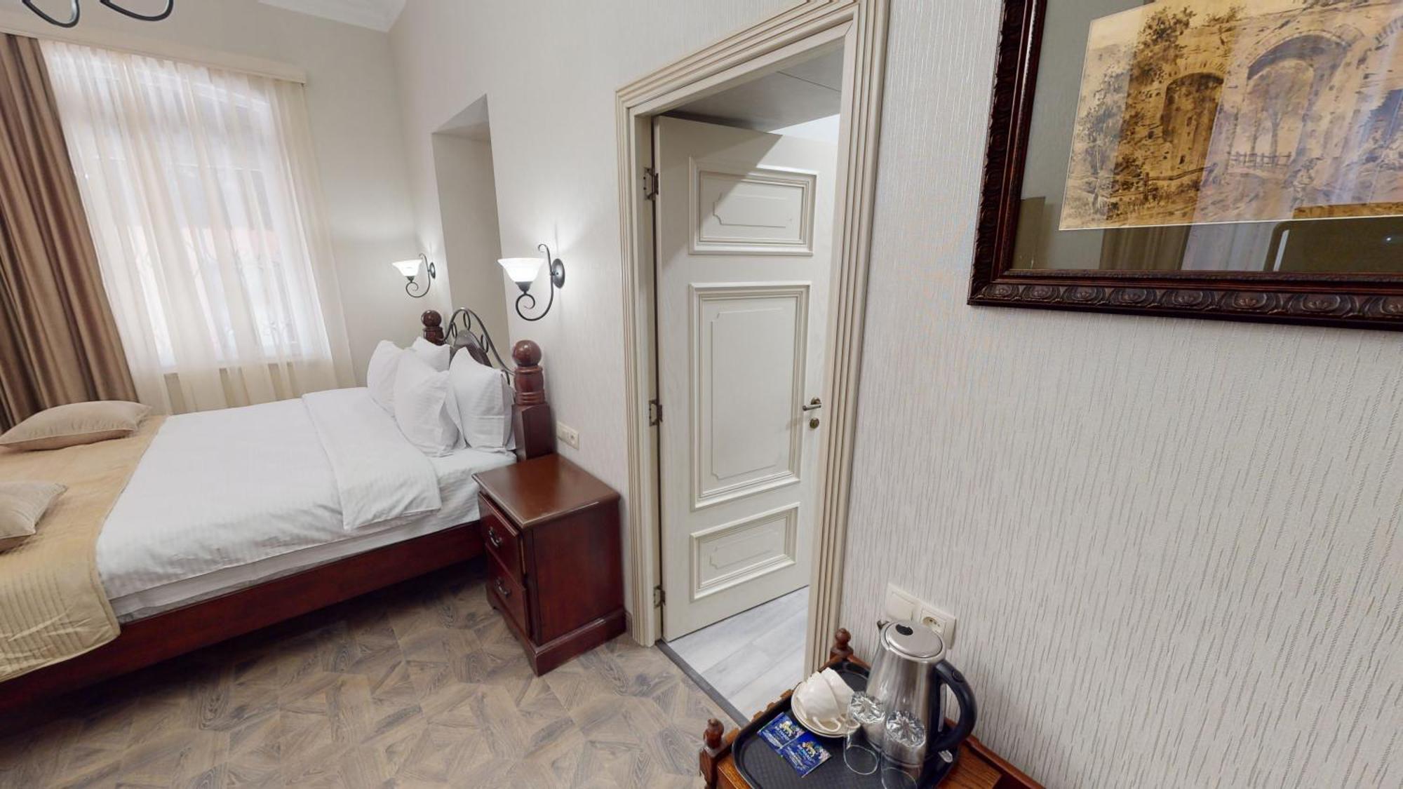 Aspar Boutique Hotel Ереван Стая снимка
