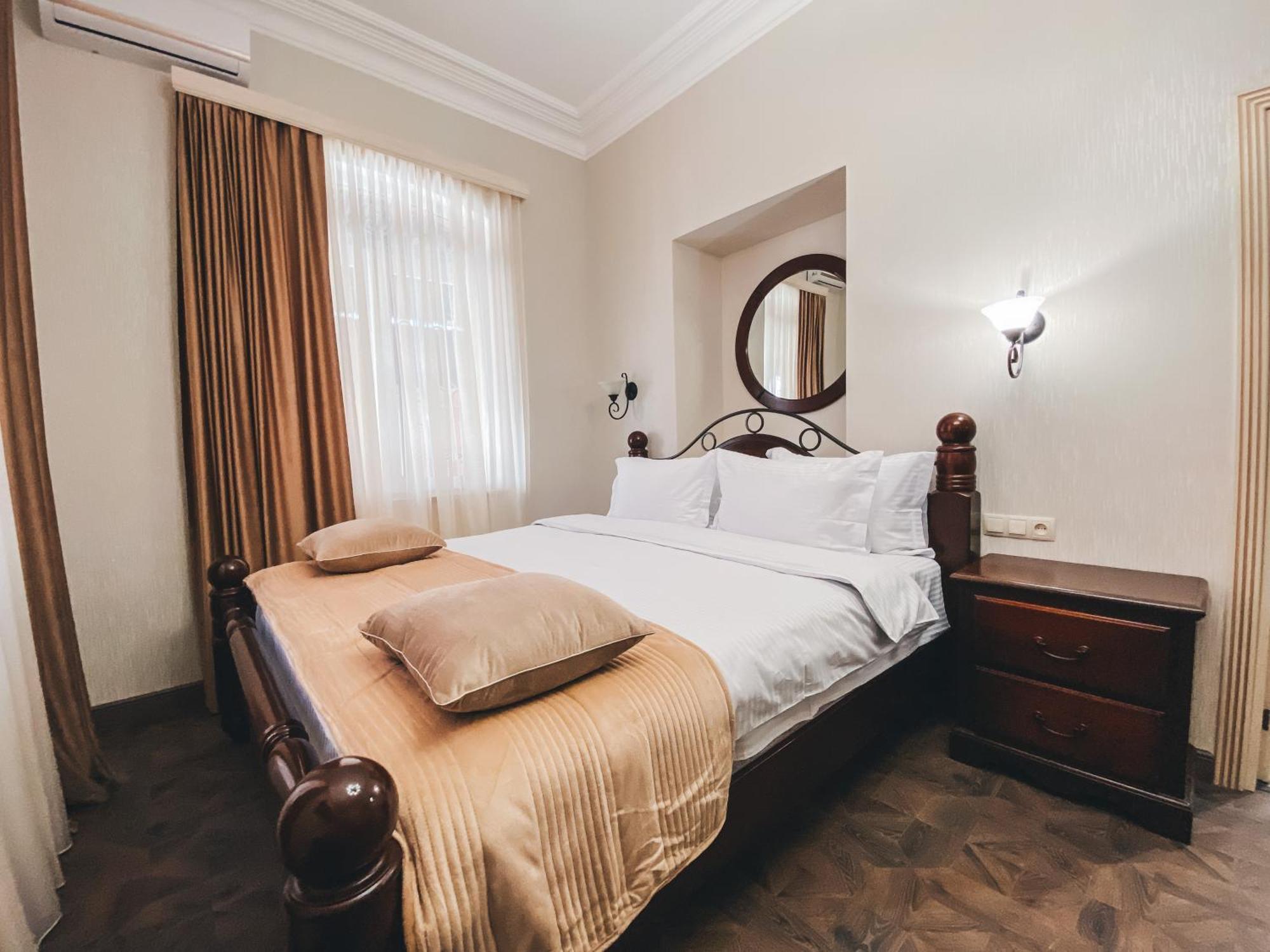 Aspar Boutique Hotel Ереван Стая снимка