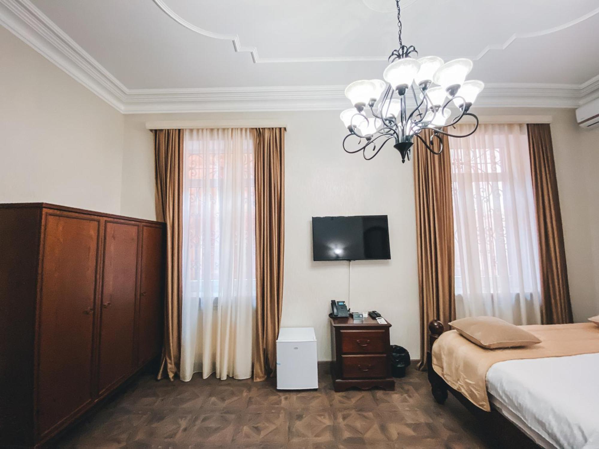 Aspar Boutique Hotel Ереван Стая снимка